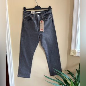 Levis wedgie straight jeans